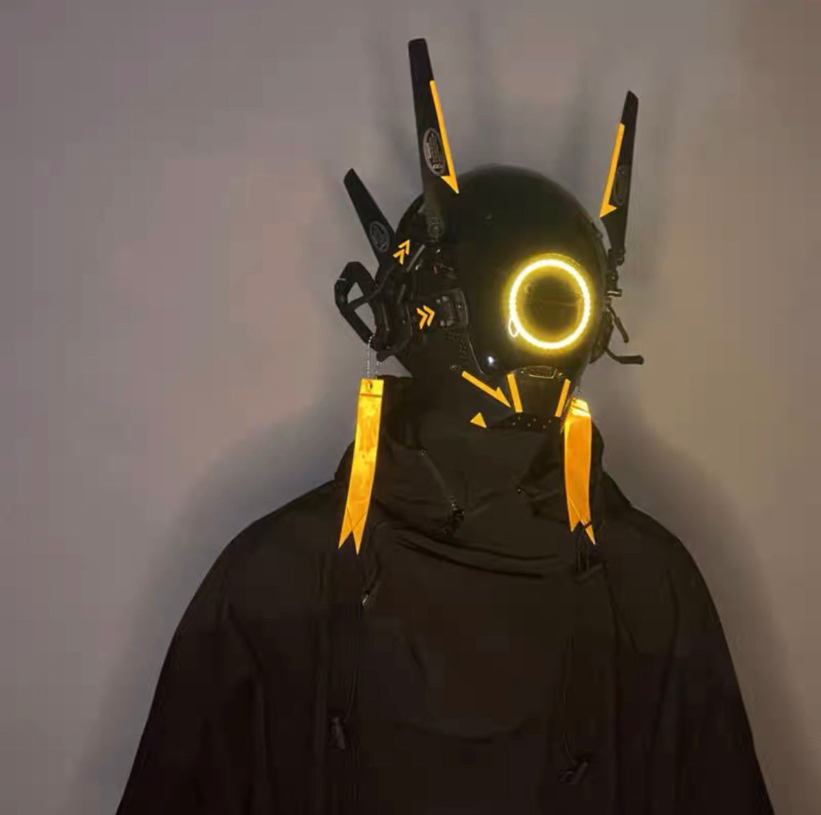 Mechanical Cyberpunk Future Tech Mask with Round Light & Two Pairs of ...